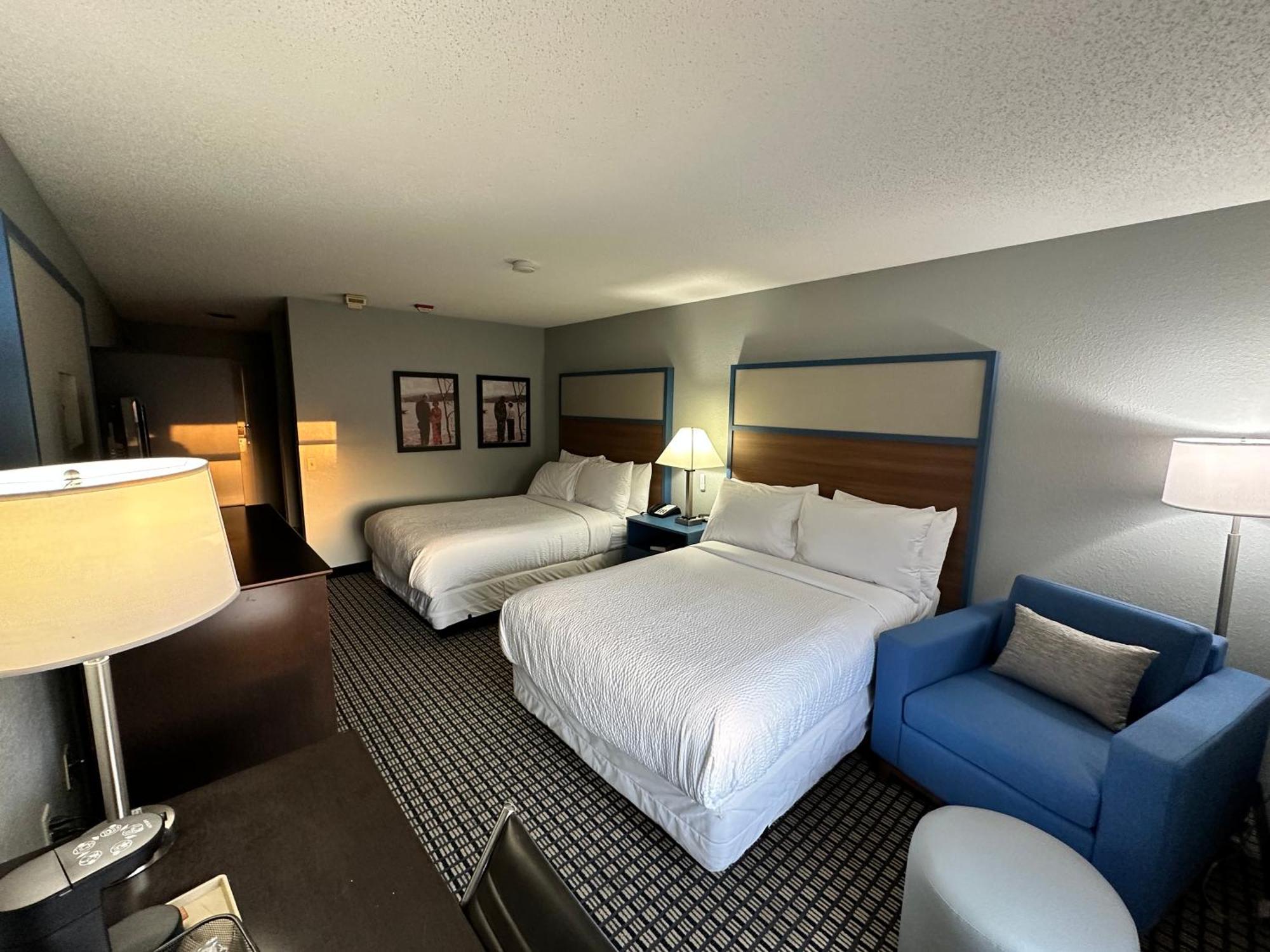 Americinn By Wyndham Reedsburg Exterior photo